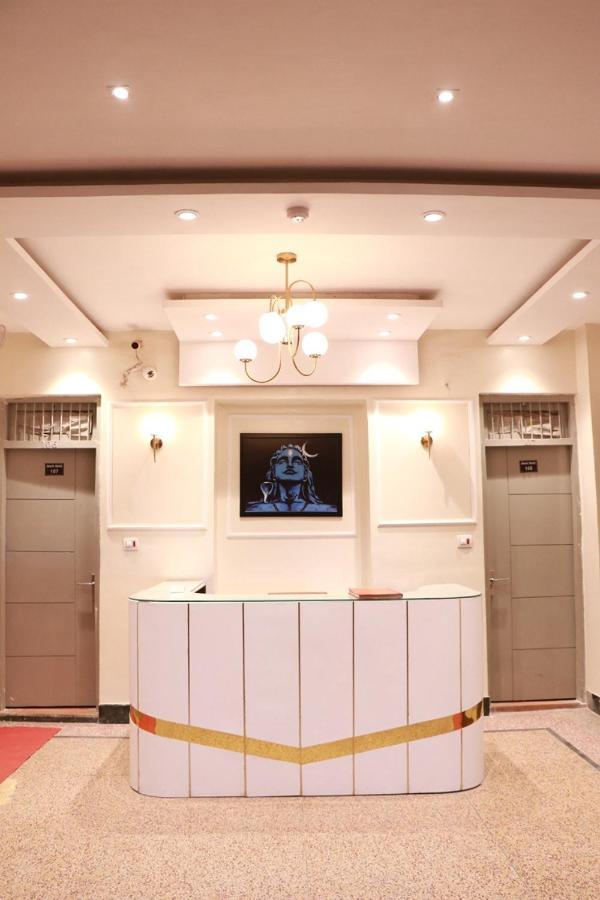 Amrit Hotel นิวเดลี ภายนอก รูปภาพ
