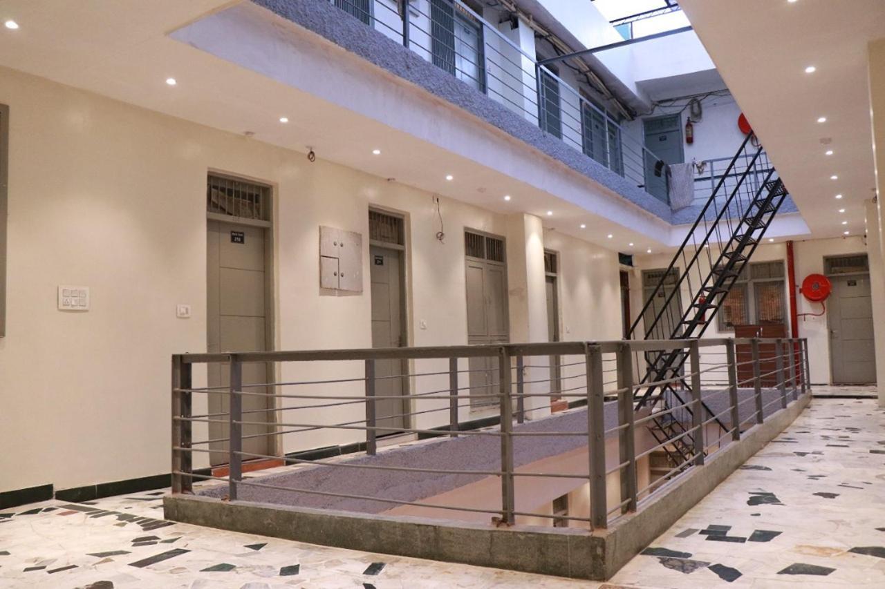 Amrit Hotel นิวเดลี ภายนอก รูปภาพ