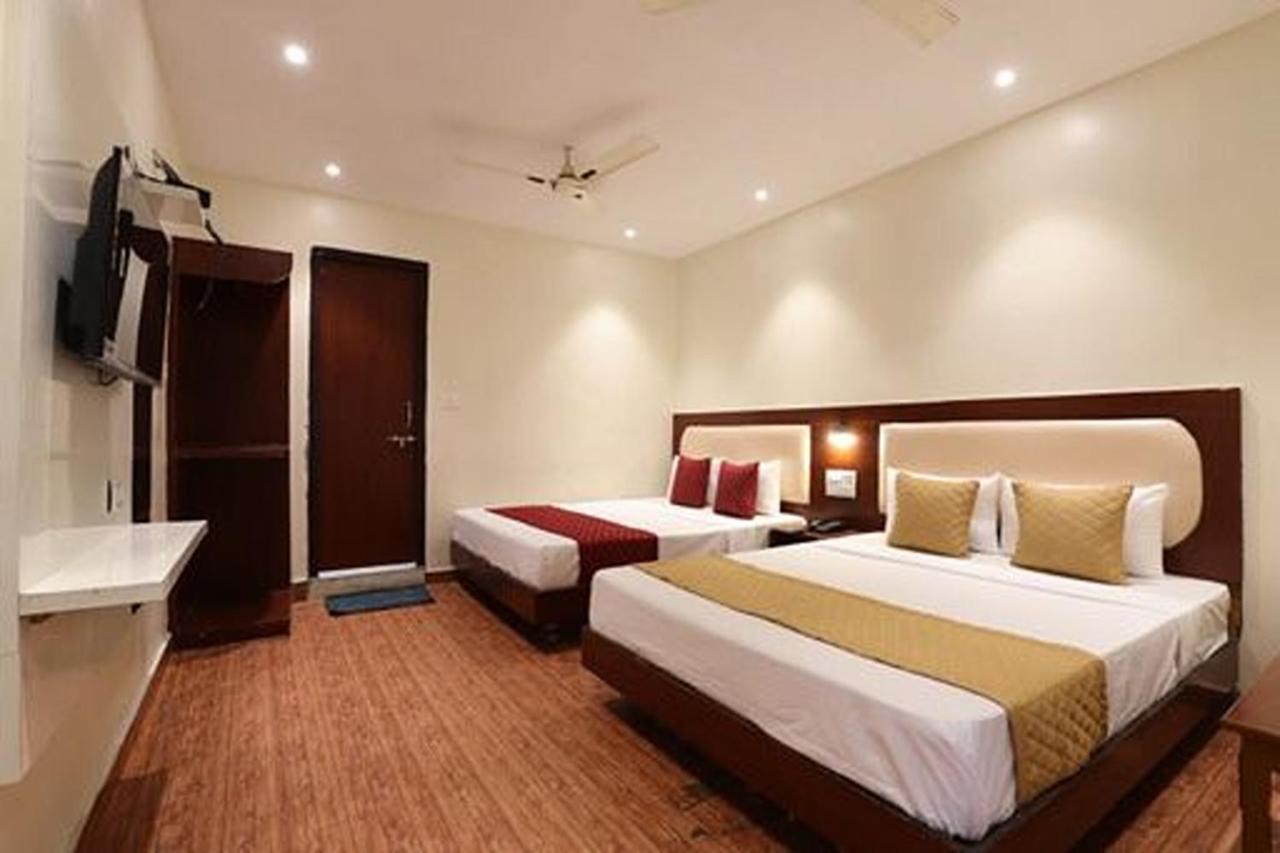 Amrit Hotel นิวเดลี ภายนอก รูปภาพ